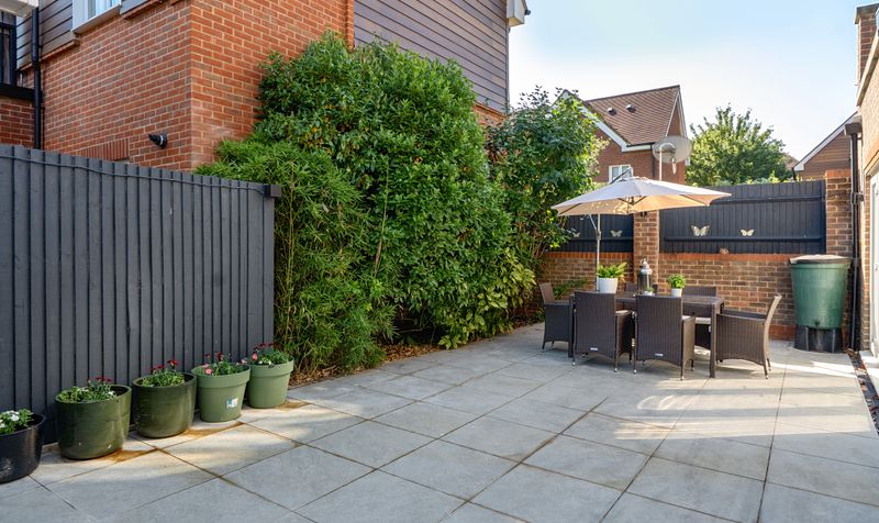 Mulberry Way, Ashtead, KT21