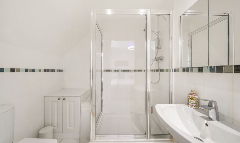 Mulberry Way, Ashtead, KT21