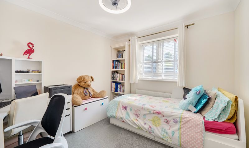 Mulberry Way, Ashtead, KT21