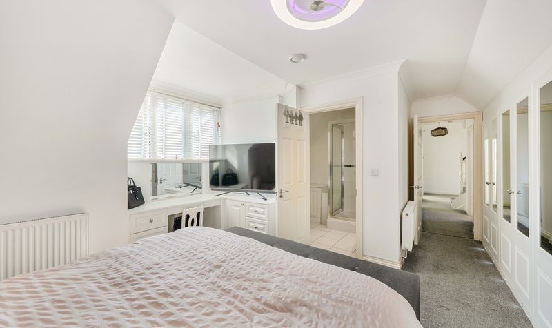 Mulberry Way, Ashtead, KT21