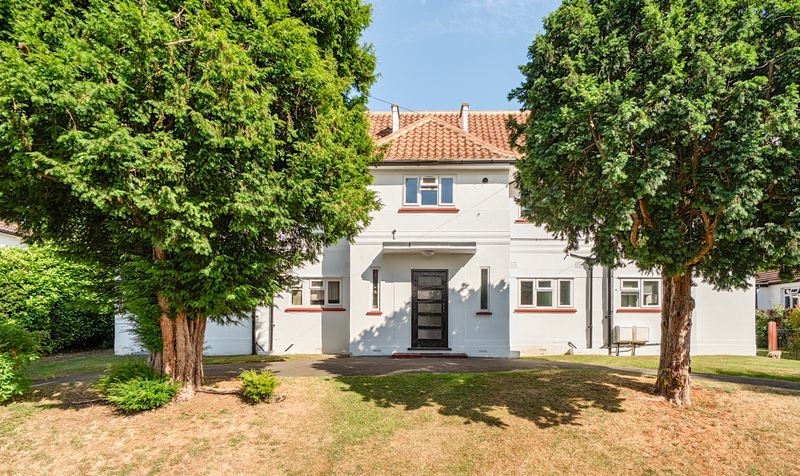 Manor Green Road, Epsom, KT19
