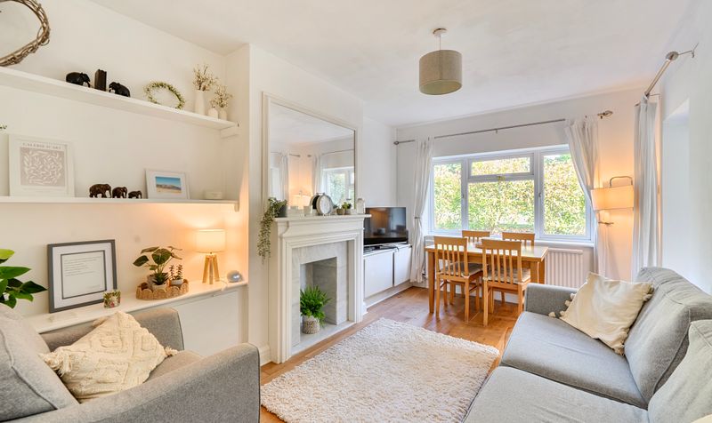 Manor Green Road, Epsom, KT19