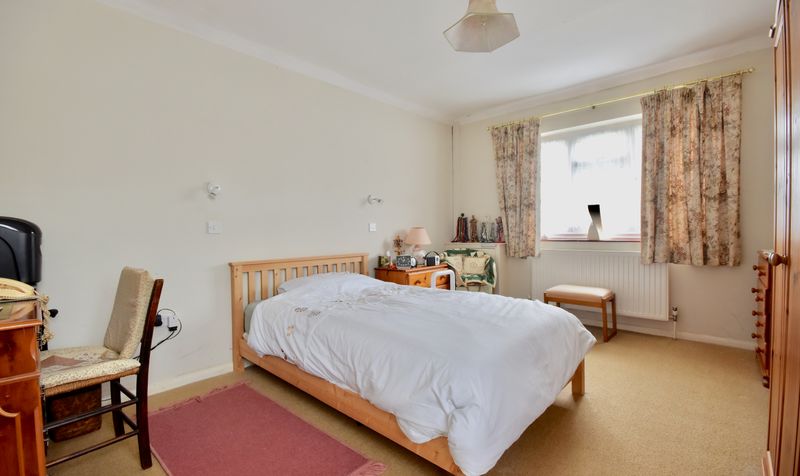 Petters Road, Ashtead, KT21