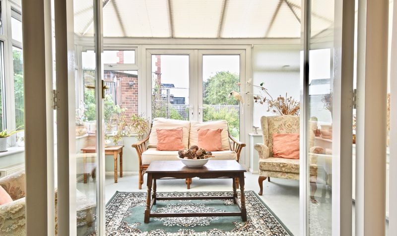 Petters Road, Ashtead, KT21