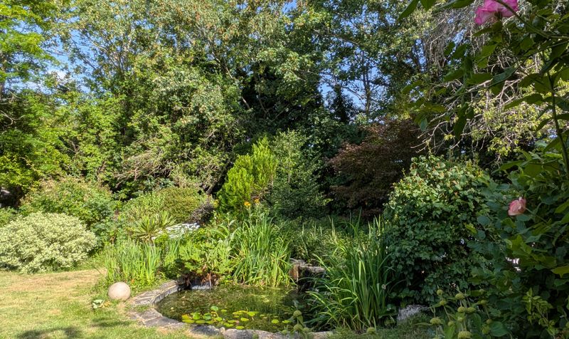 Larkhurst, 11 Highfields, Ashtead KT21 2NL
