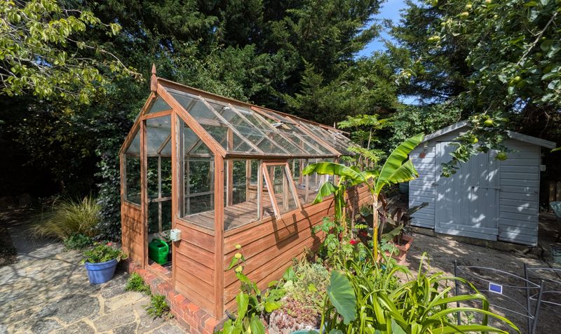Larkhurst, 11 Highfields, Ashtead KT21 2NL