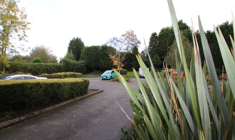 Bedford Road, Wentworth House — photo 9
