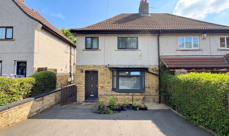Highlands Avenue, Huddersfield, HD5