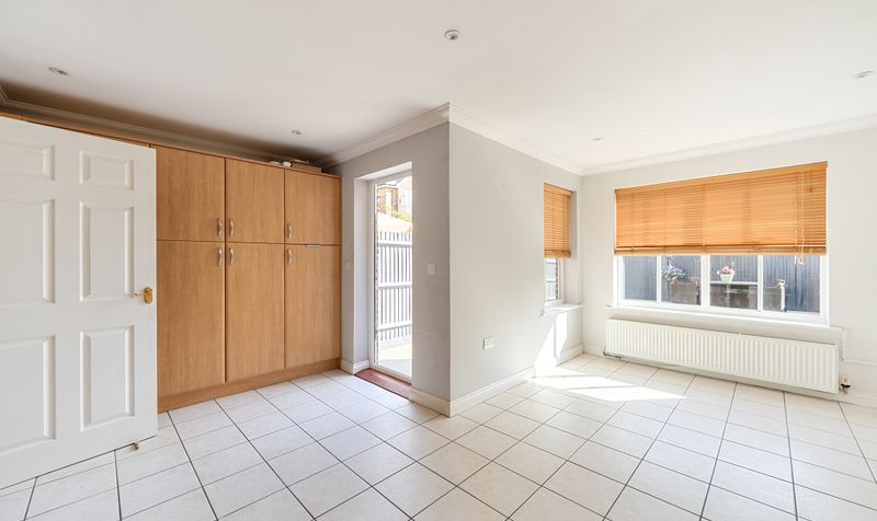 Cavendish Walk, Epsom, KT19