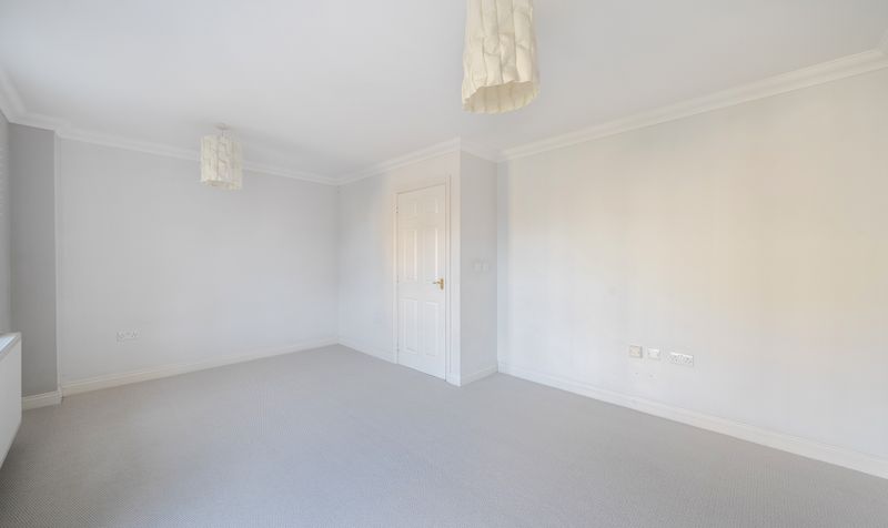 Cavendish Walk, Epsom, KT19