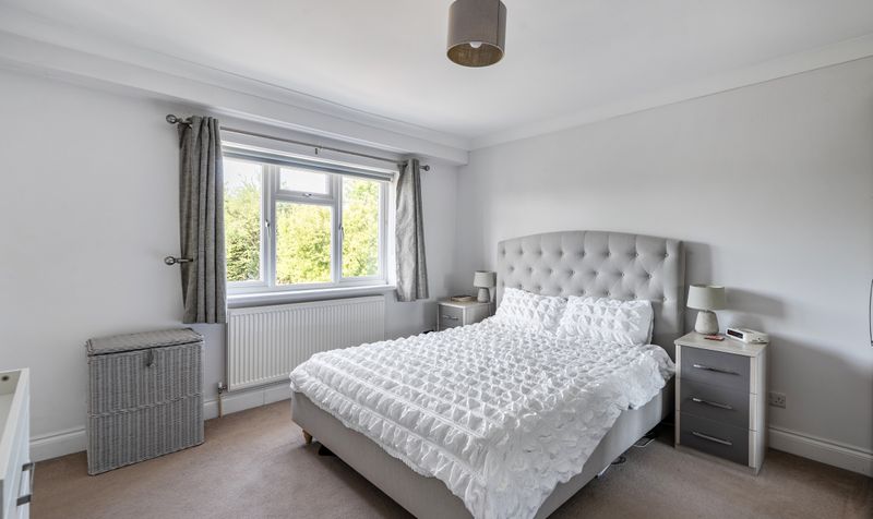 Overdale, Ashtead, KT21