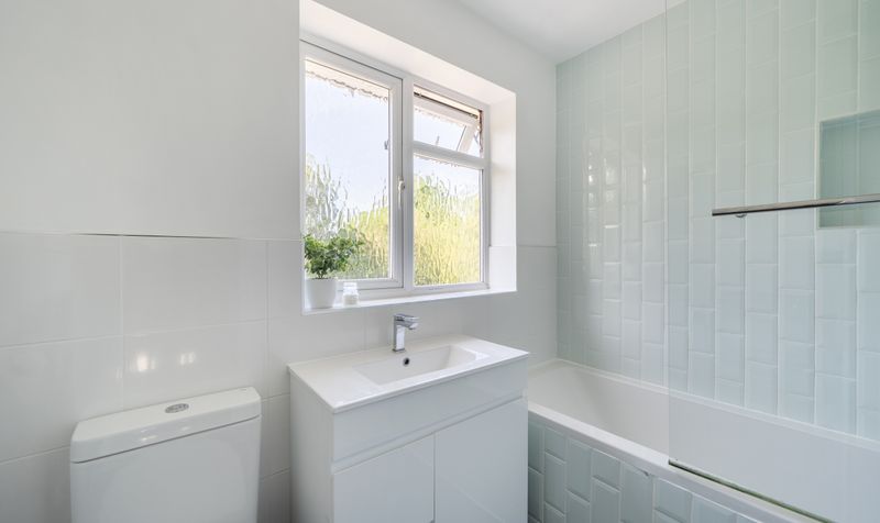 Old Court, Ashtead, KT21
