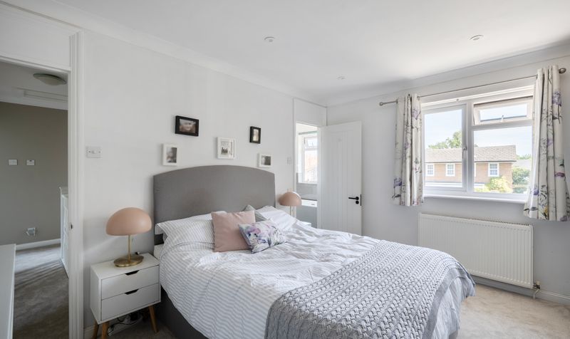 Old Court, Ashtead, KT21