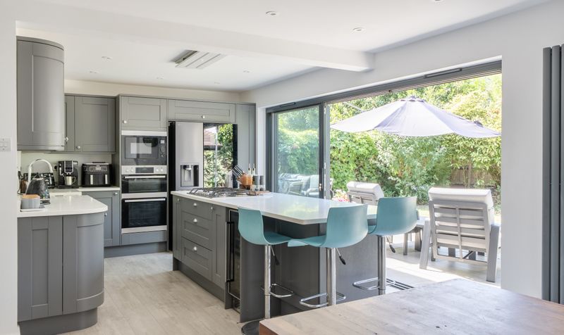 Old Court, Ashtead, KT21