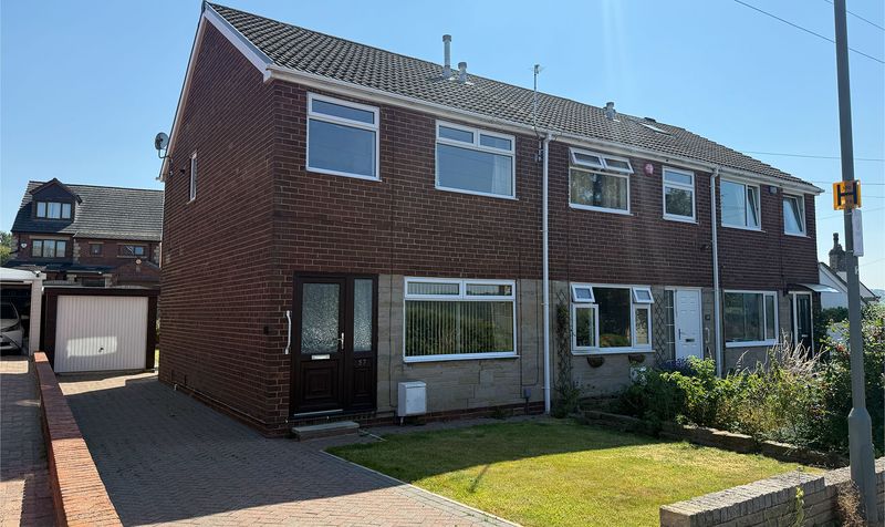 Fields Road, Lepton, HD8