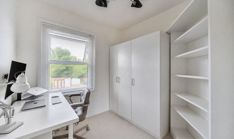 Grove Road, Ashtead, KT21