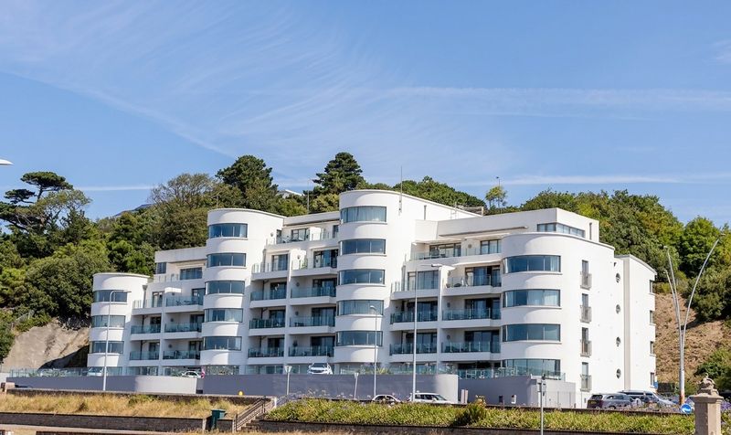7 West Park Apartments
