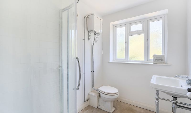 Castle Avenue, Epsom, KT17