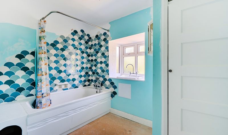 Castle Avenue, Epsom, KT17
