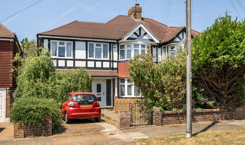 Castle Avenue, Epsom, KT17