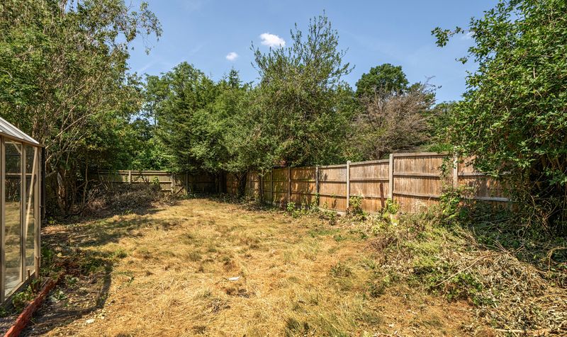 Castle Avenue, Epsom, KT17