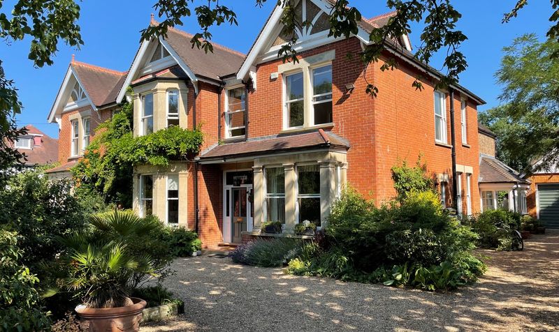 Larkhurst, 11 Highfields, Ashtead KT21 2NL