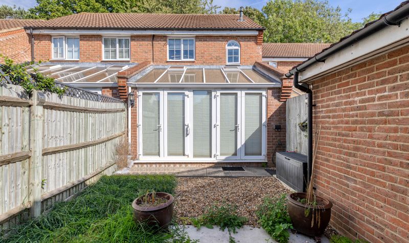 2 Bedroom House For Sale &ndash; Cleveland Way, Stevenage, SG1 3