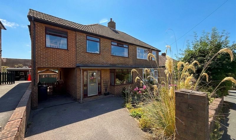 Woodlands Avenue, Lepton, HD8