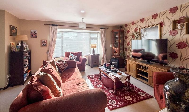 Flat 5 Maudeline Farm
