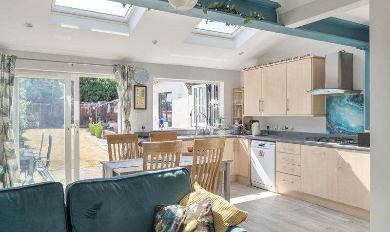 Eastdean Avenue, Epsom, KT18