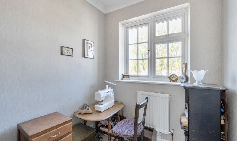 Eastdean Avenue, Epsom, KT18