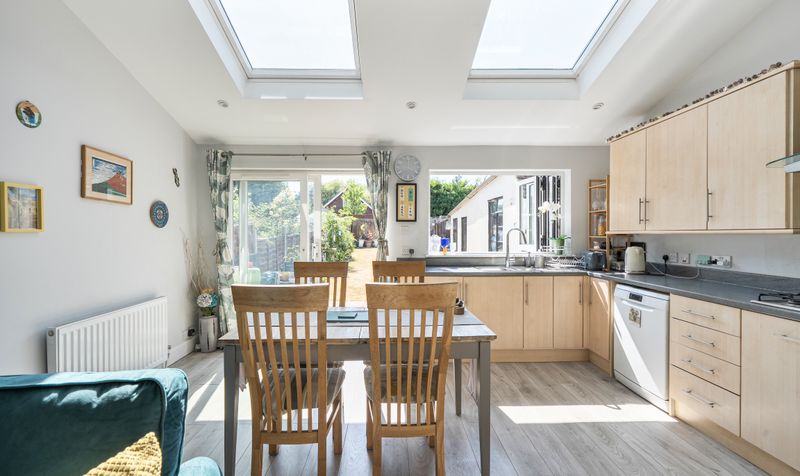 Eastdean Avenue, Epsom, KT18