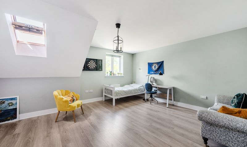 Richmond Crescent, Epsom, KT19