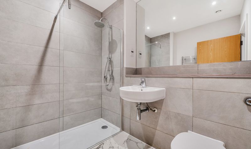 Richmond Crescent, Epsom, KT19