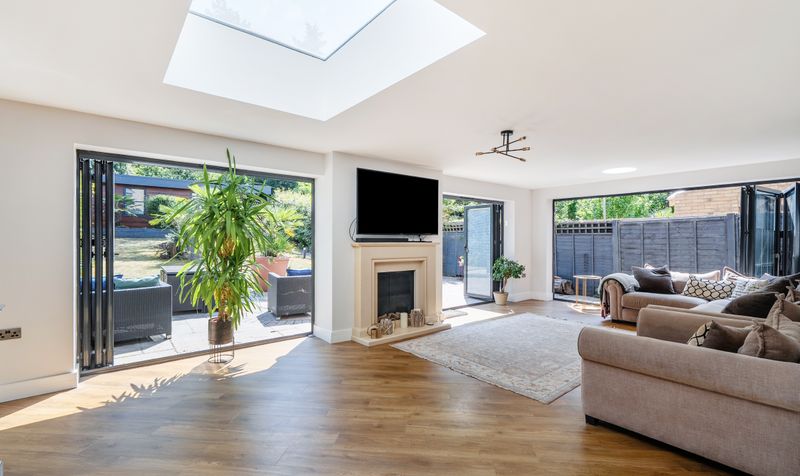 Richmond Crescent, Epsom, KT19