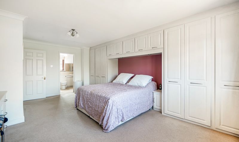 Taleworth Park, Ashtead, KT21