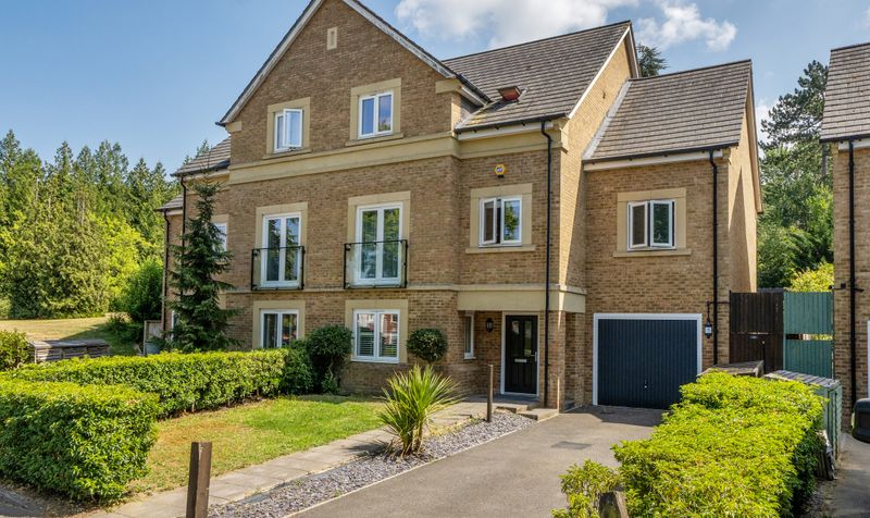Richmond Crescent, Epsom, KT19