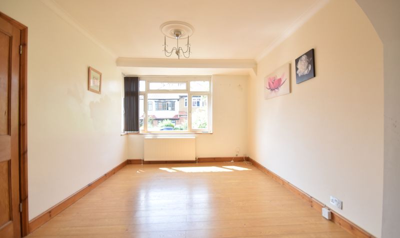 The Greenway, Epsom, KT18