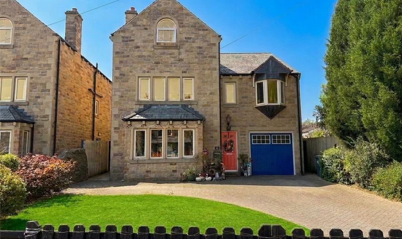 Snowden House, Field Head, Shepley