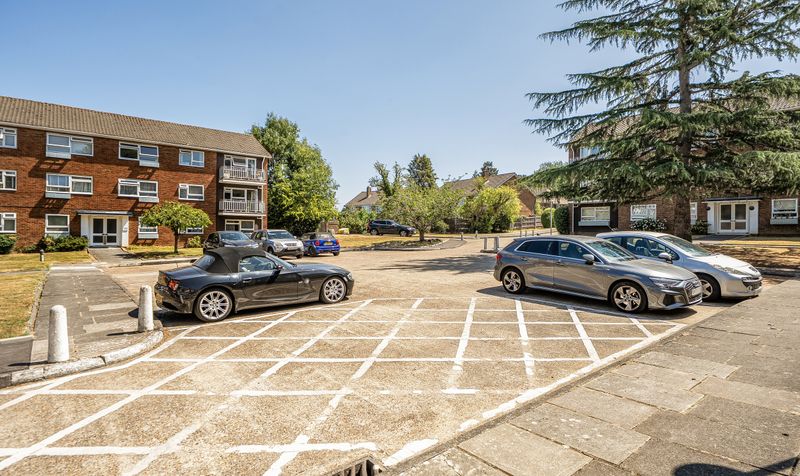 Rosebank, Epsom, KT18