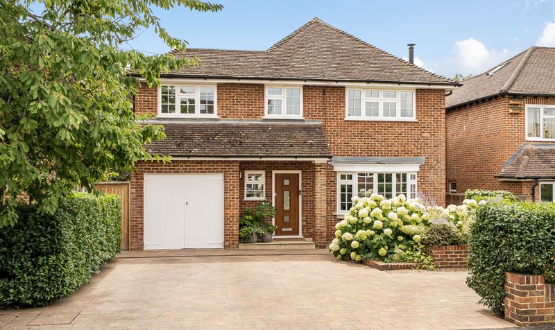 Petters Road, Ashtead, KT21