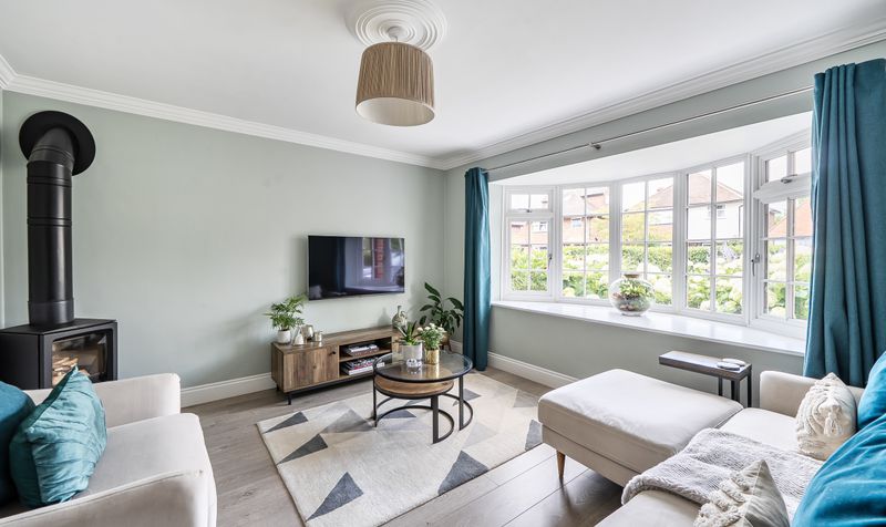 Petters Road, Ashtead, KT21