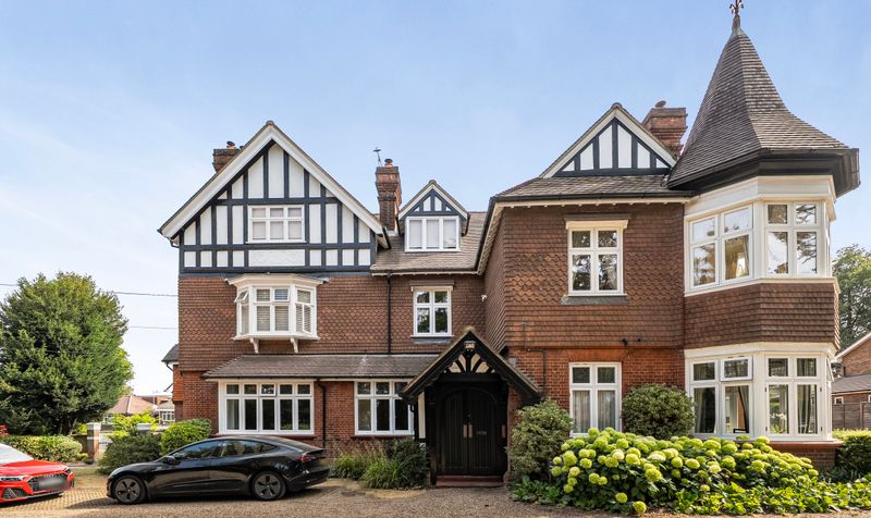 College Road, The Firs, KT17