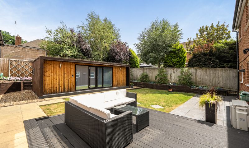 Quarry Gardens, Ashtead Leatherhead border