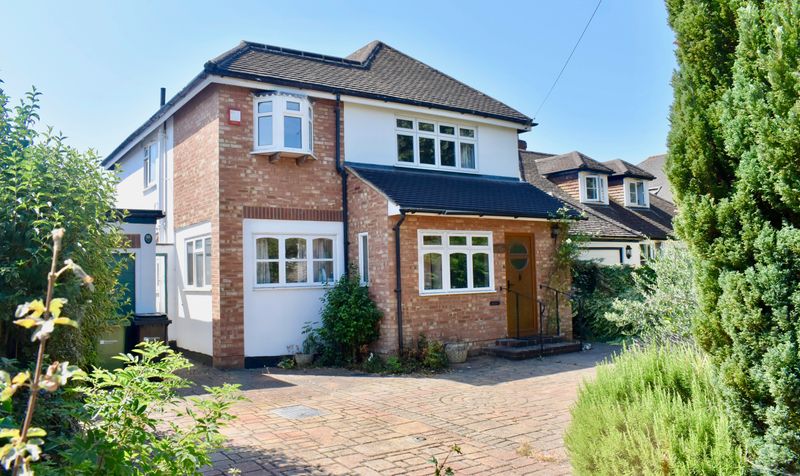 West Farm Avenue, Ashtead, KT21