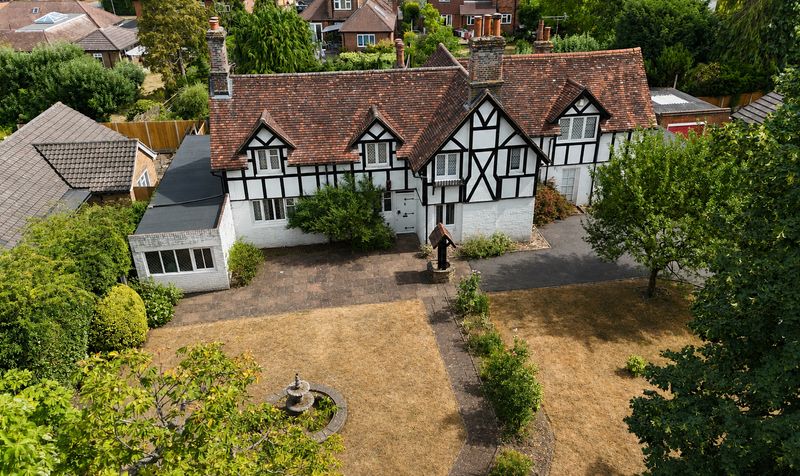 Epsom Road, Ashtead, KT21