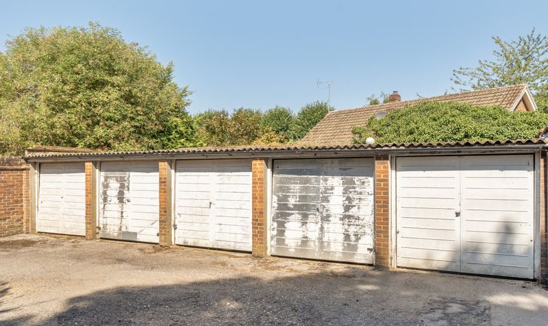 Dorking Road, Epsom, KT18