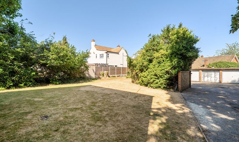 Dorking Road, Epsom, KT18