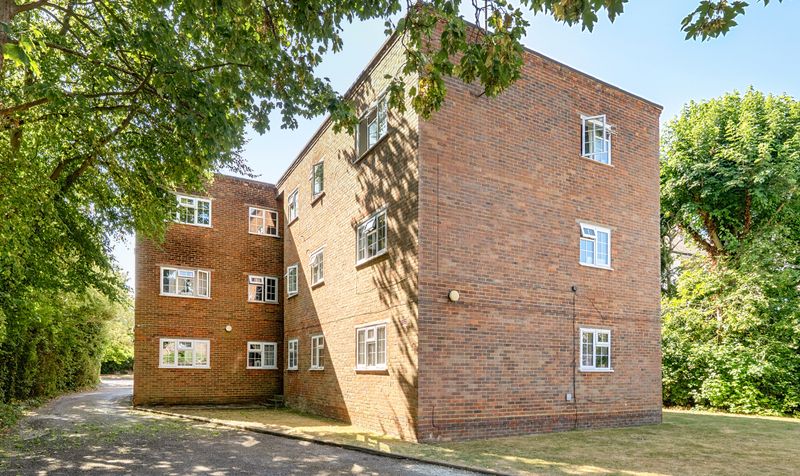 Dorking Road, Epsom, KT18