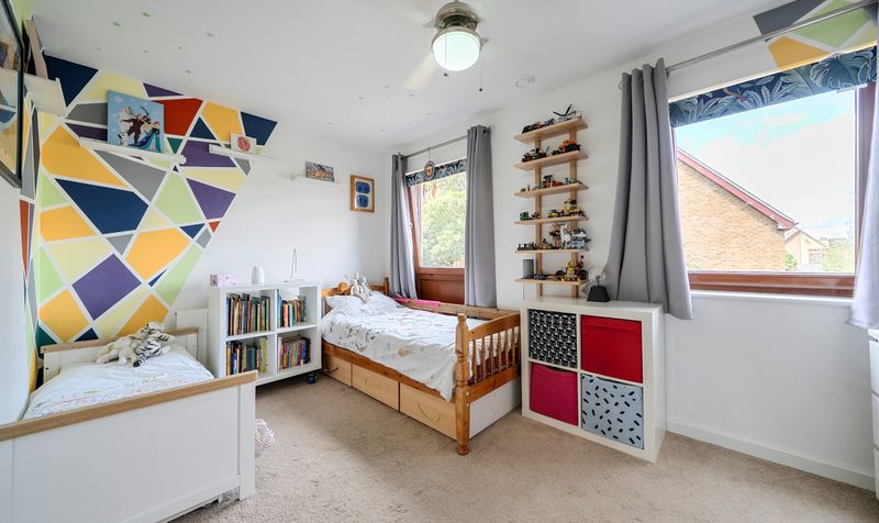 Pelman Way, Epsom, KT19